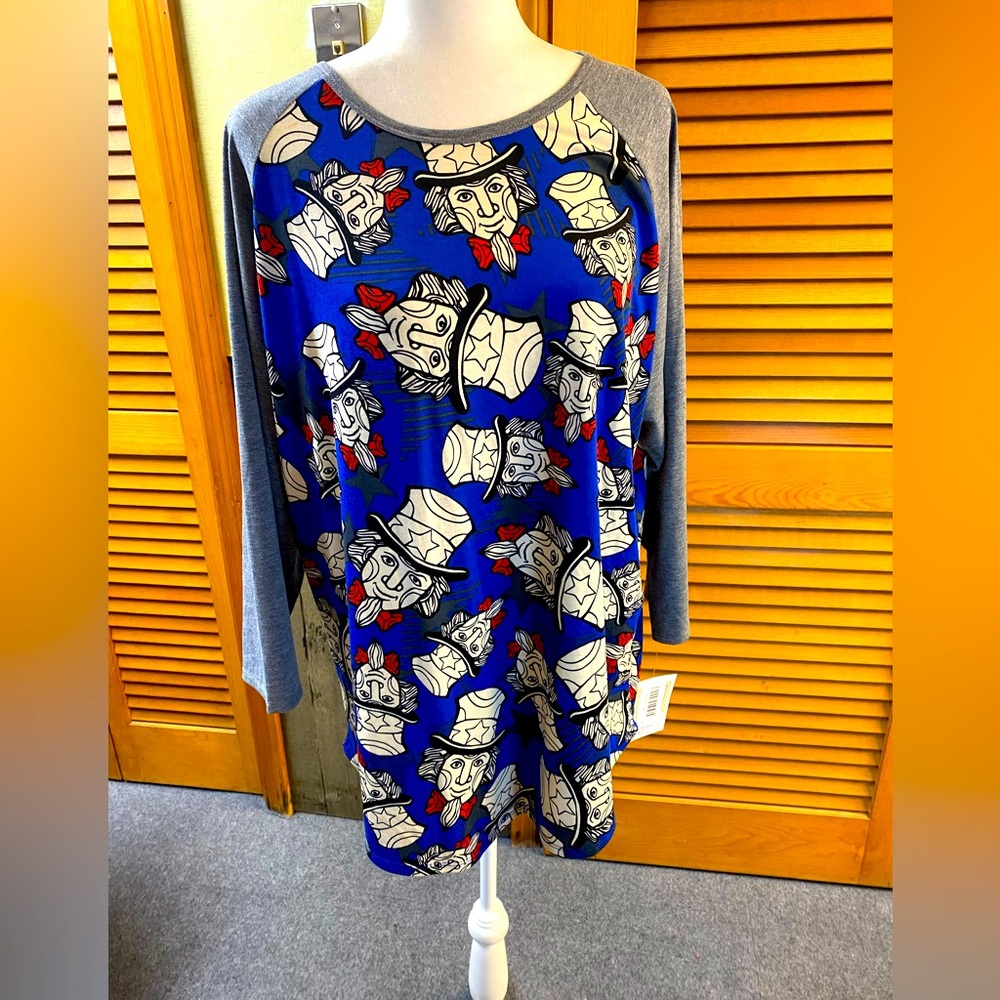 LulaRoe Randy top